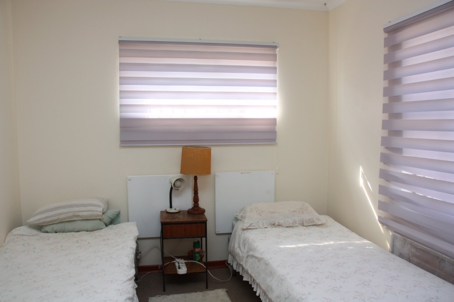 2 Bedroom Property for Sale in Langenhovenpark Free State